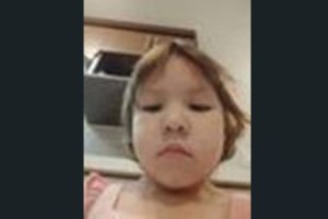 Regina Police ask for assistance with missing child, woman