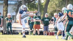 ECS Elecs football team supporting injured Balgonie player