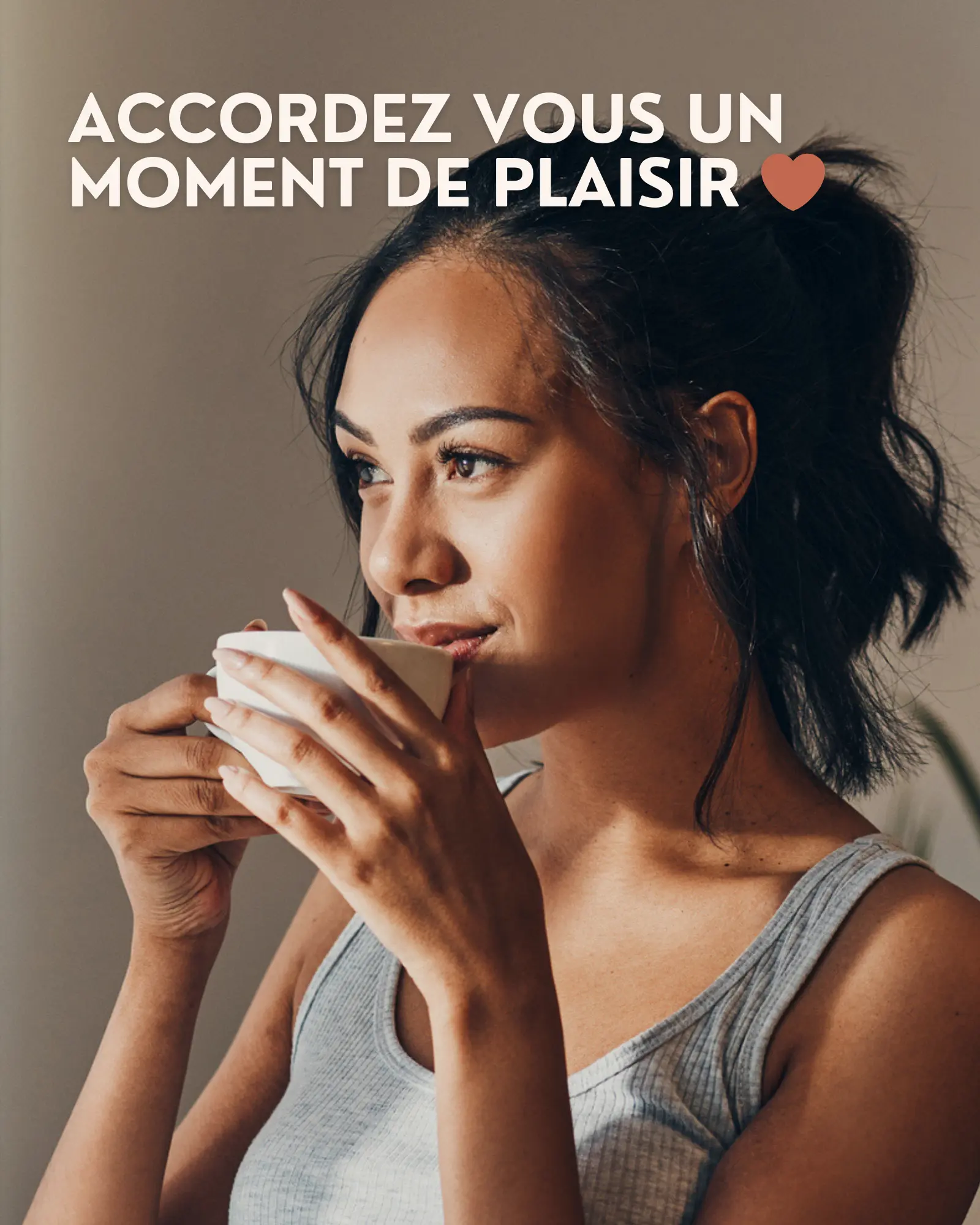 Moment de pause avec une infusion Cacaothé