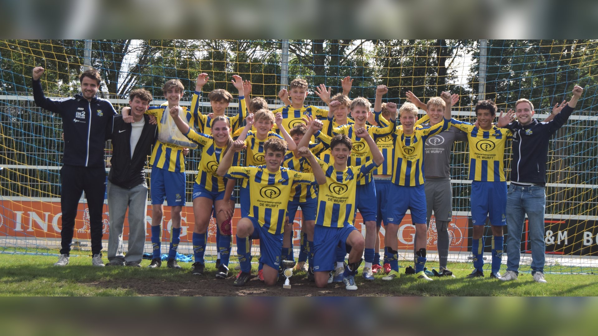 Jeugdteams in actie tijdens sportieve en sfeervolle editie van het Klaverblad Jeugdtoernooi