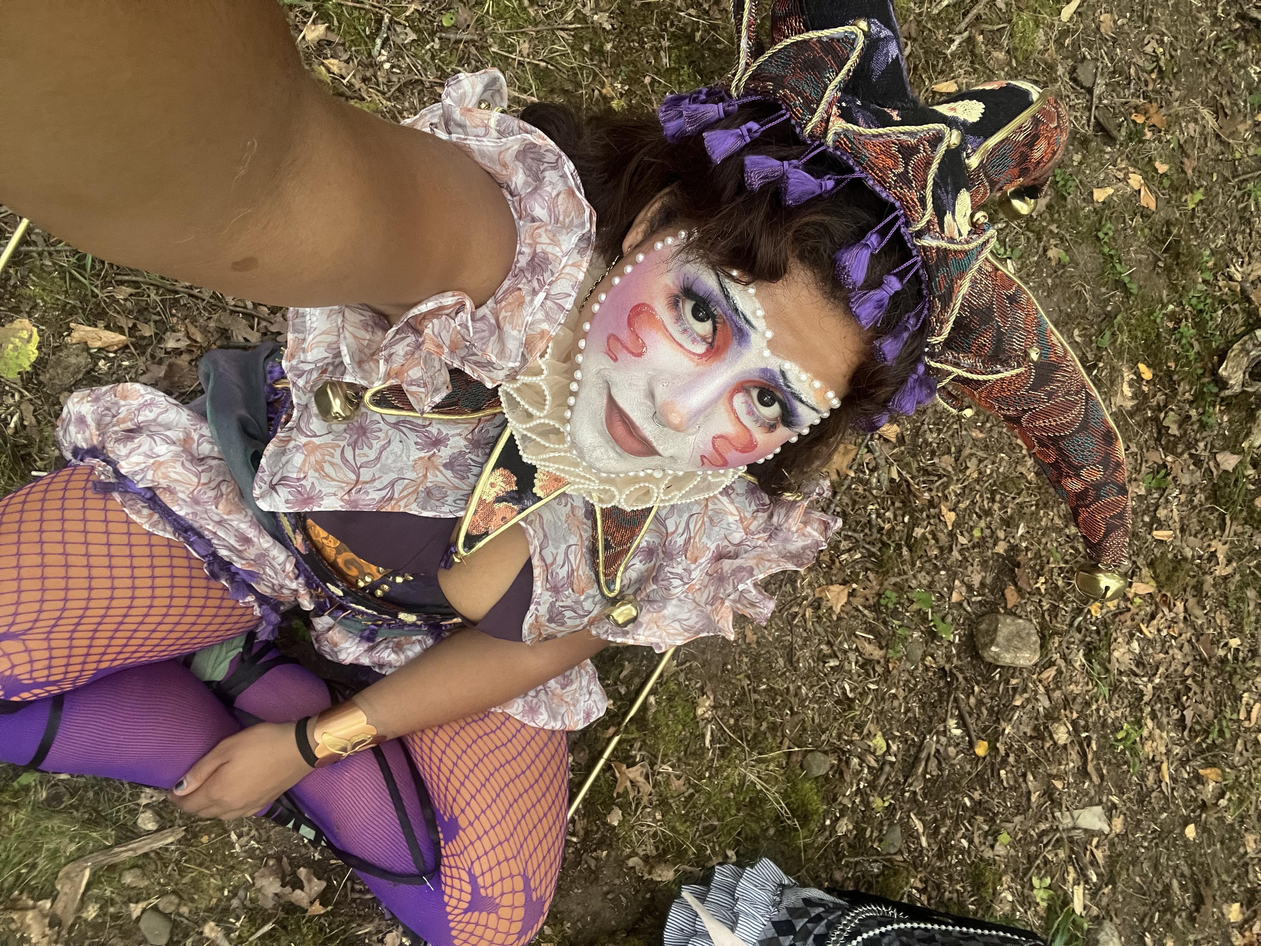 aaliyah dressed as a jester