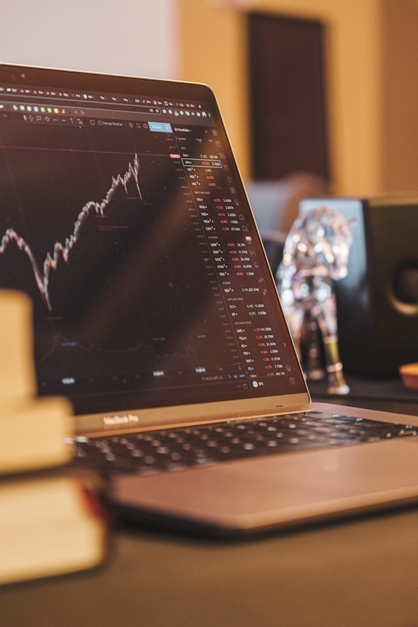 George Drachas The Uncomplicated Guide to Investing
drachas.com