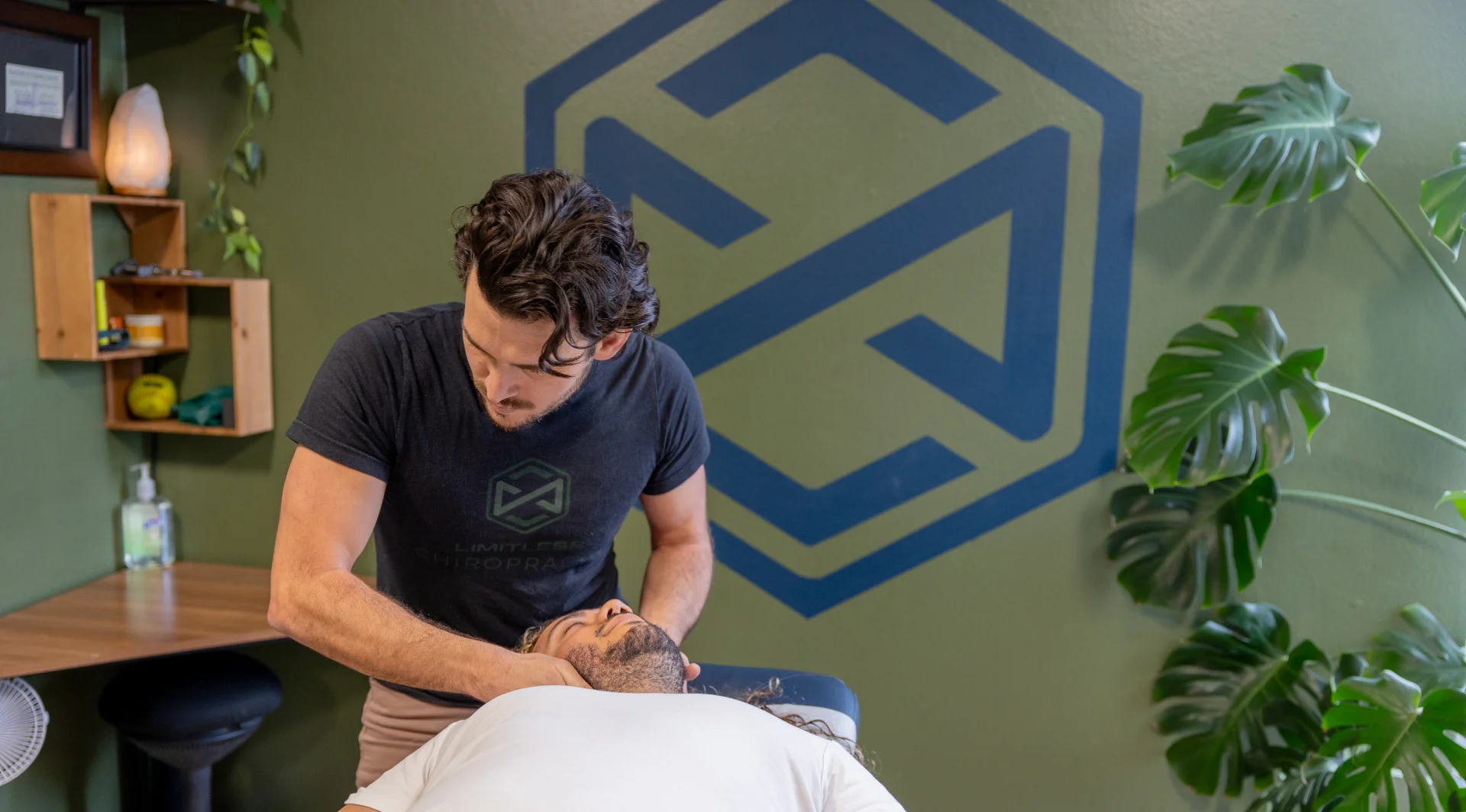 Chiropractor performing an adjustment at Limitless Chiropractic Austin