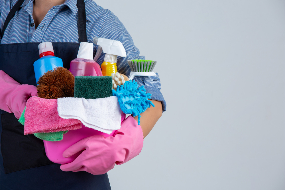 Weekly vs. Monthly Cleaning: What’s Right for Your Home or Office?