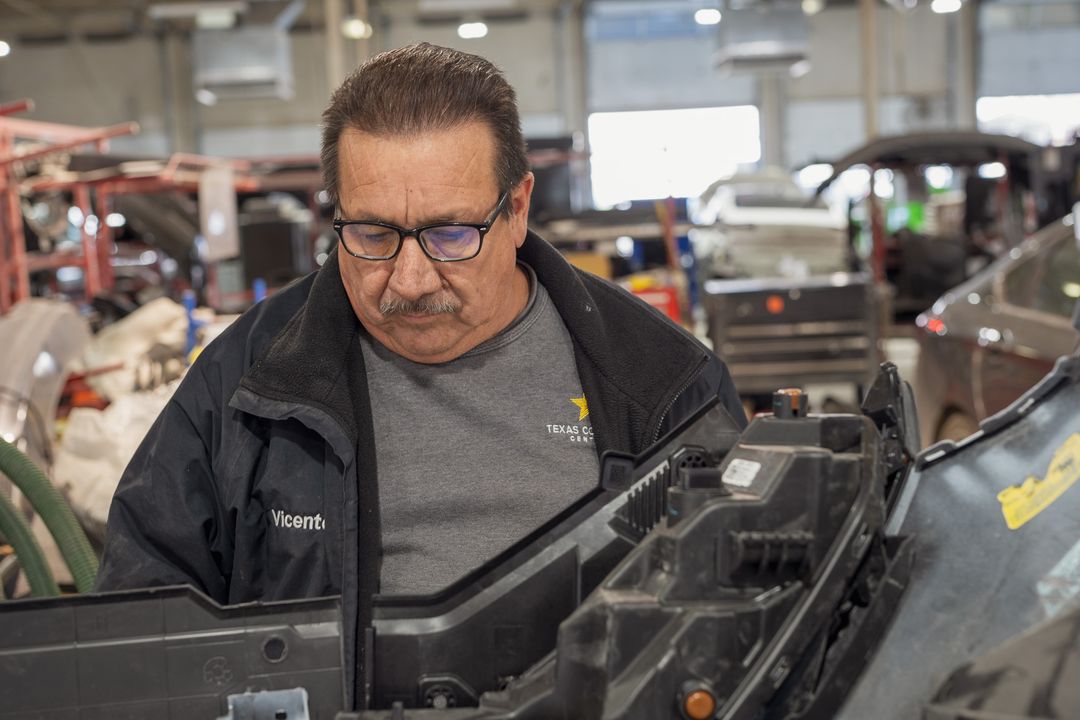 Collision Repair Center Cedar Hill TX - Texas Collision Centers