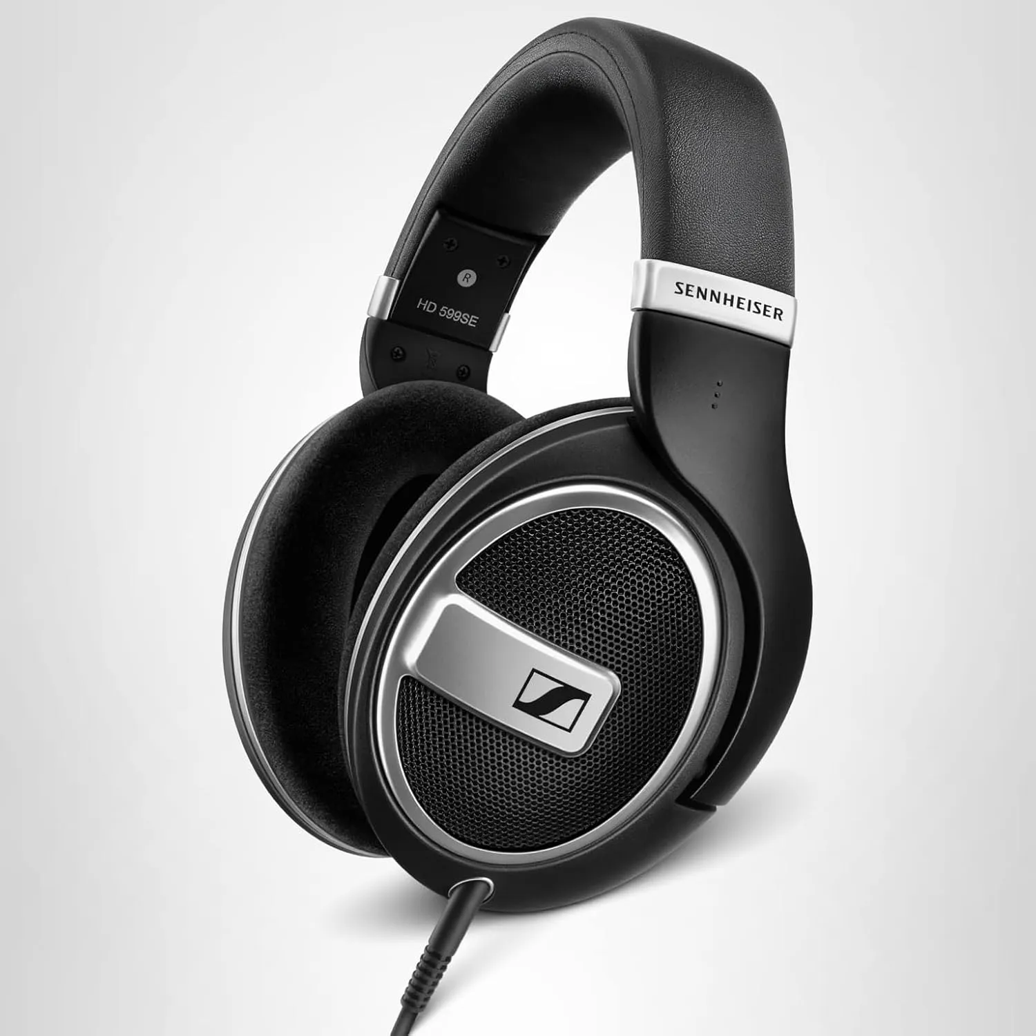 אוזניות פרימיום של Sennheiser תוצרת גרמניה עם גב פתוח