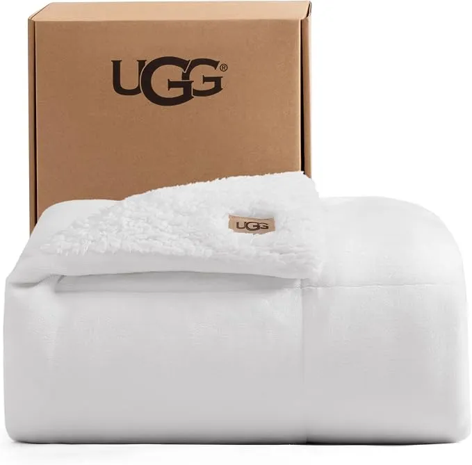 UGG – שמיכת כרבול דו-צדדית Nita מפליז קטיפתי, 127×177 ס"מ, בצבע לבן