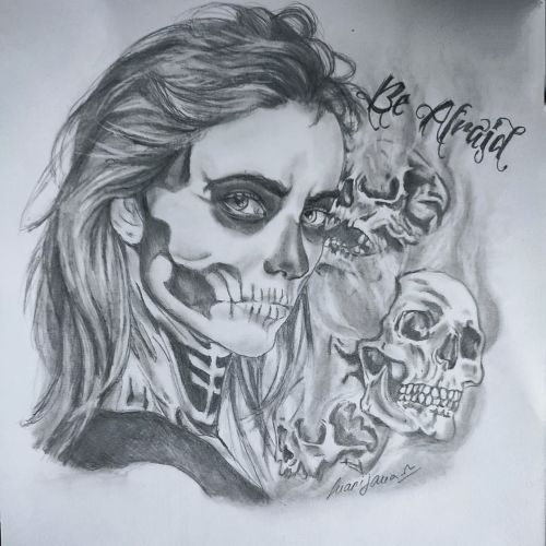 Woman potrtrait with horror make up and skulls as background
