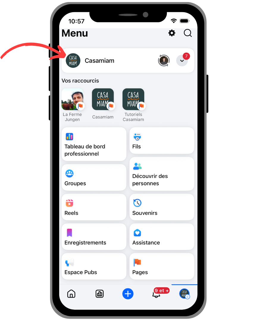 Je clique sur ma page en haut de l'appli Facebook