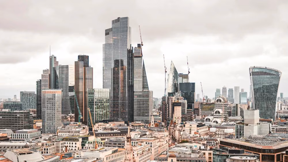 CMS raises London NQ pay to £120k