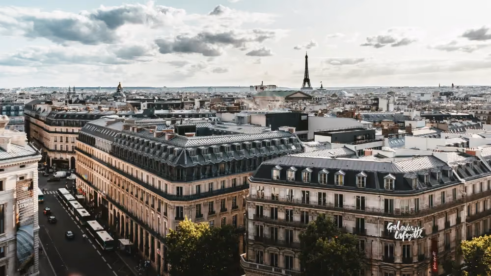 Broadfield expands into Europe with new Paris office