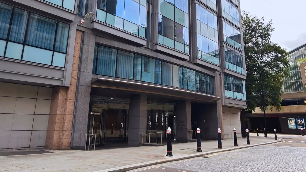 Linklaters hires top Paul Hastings partner as Magic Circle fights back