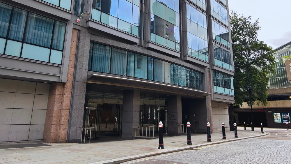 Linklaters hires top Paul Hastings partner as Magic Circle fights back