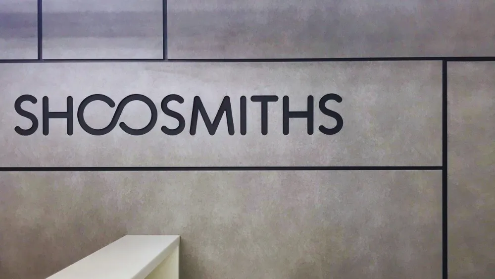 Shoosmiths raises London NQ pay to £105k, flags salary bunching