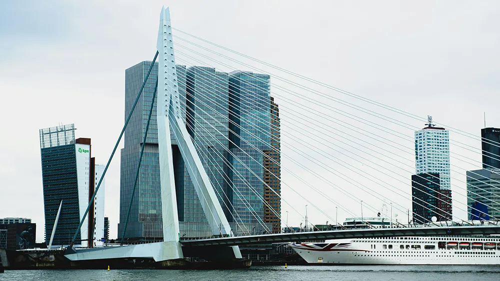 Clydes makes Dutch debut with Rotterdam office and 17-lawyer team