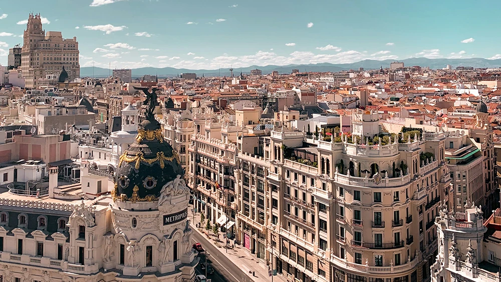 Gibson Dunn poaches Freshfields M&A star for Madrid launch