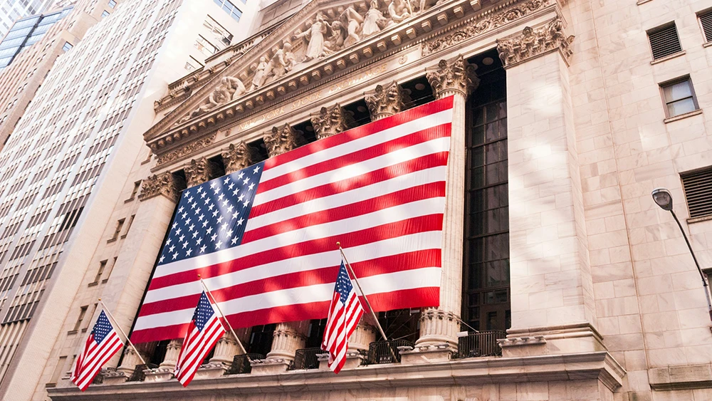 Freshfields guides PE consortium on $6bn Clear Channel buyout