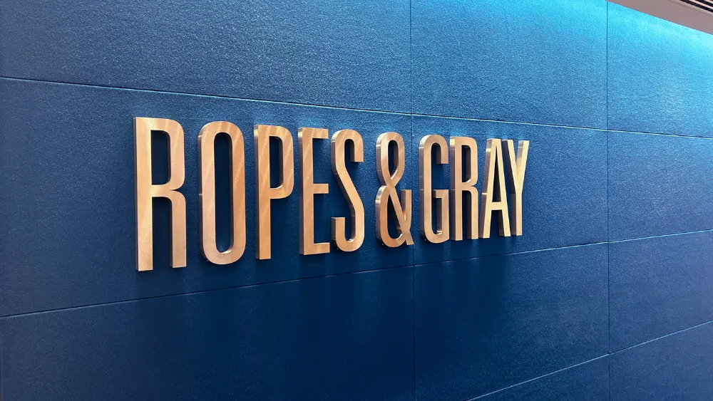 Ropes & Gray raids Latham for eight-lawyer M&A team in Paris