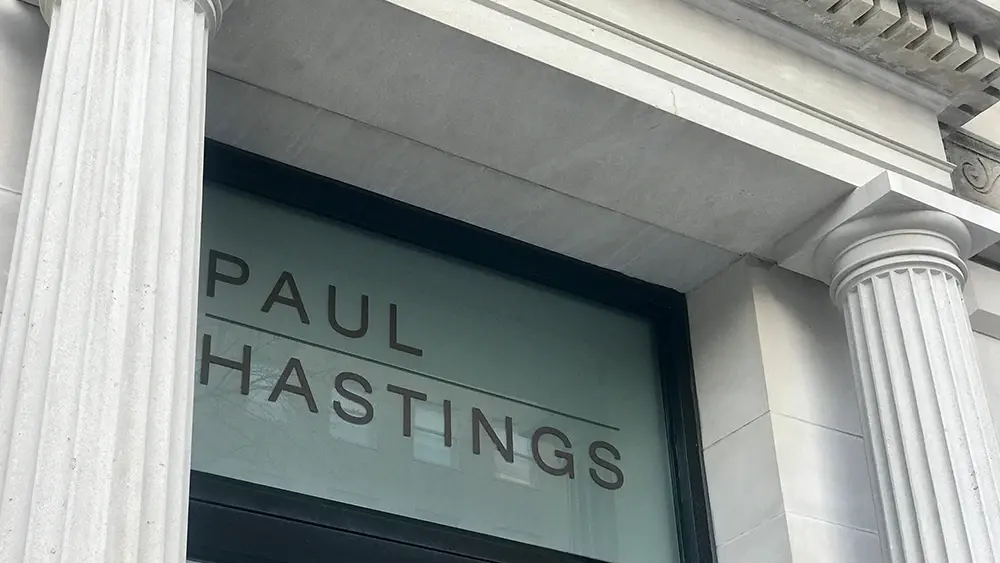 Paul Hastings swoops for Covington PE real estate team in London