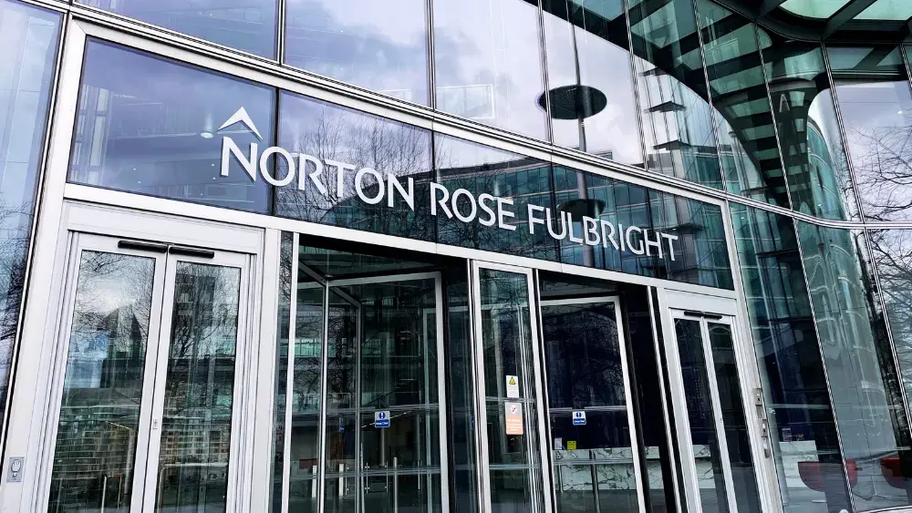 Norton Rose Fulbright moves NQ pay to £140k