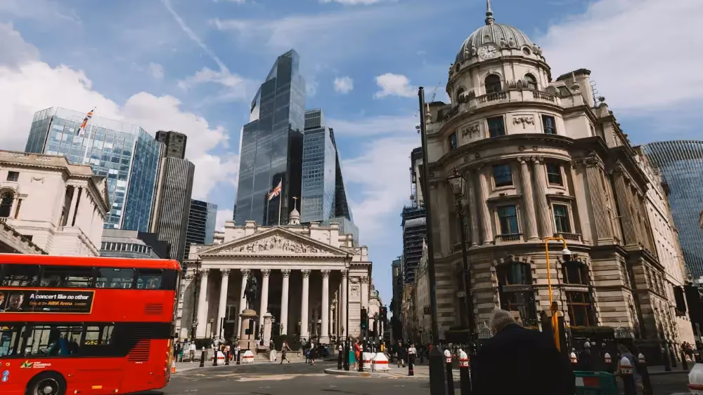King & Spalding's London expansion continues with multi-partner WilmerHale team 