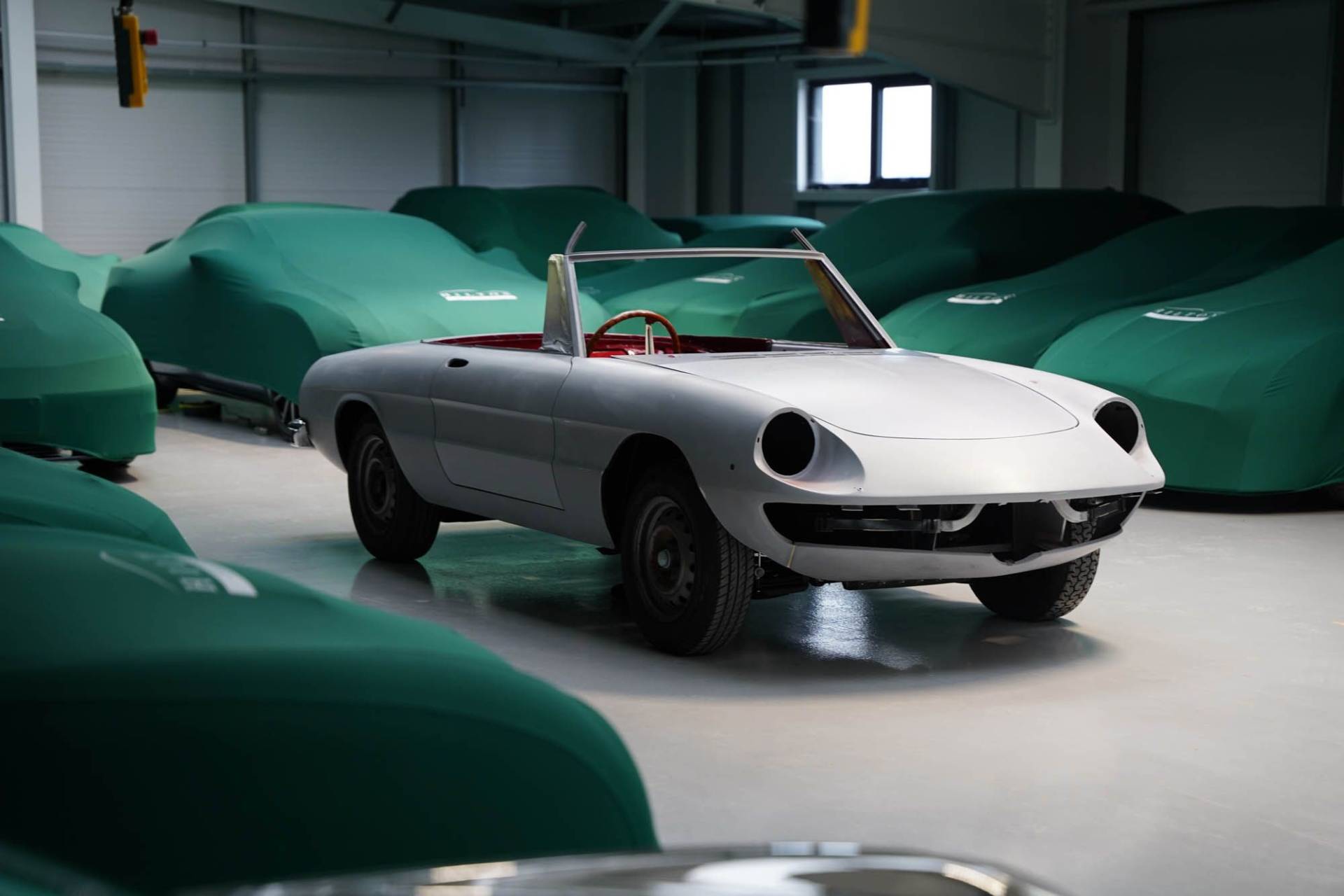 Alfa Romeo 2000 Spider