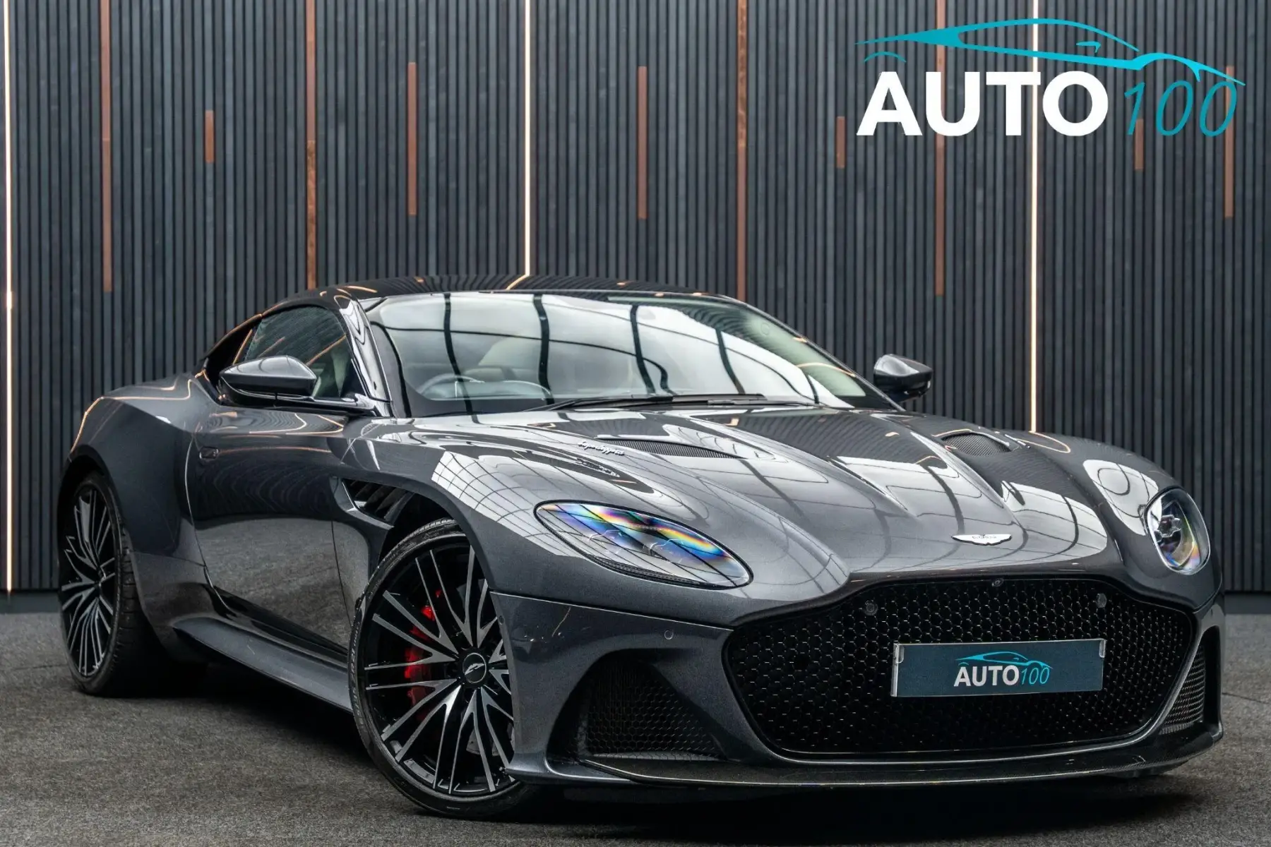Aston Martin DBS Superleggera