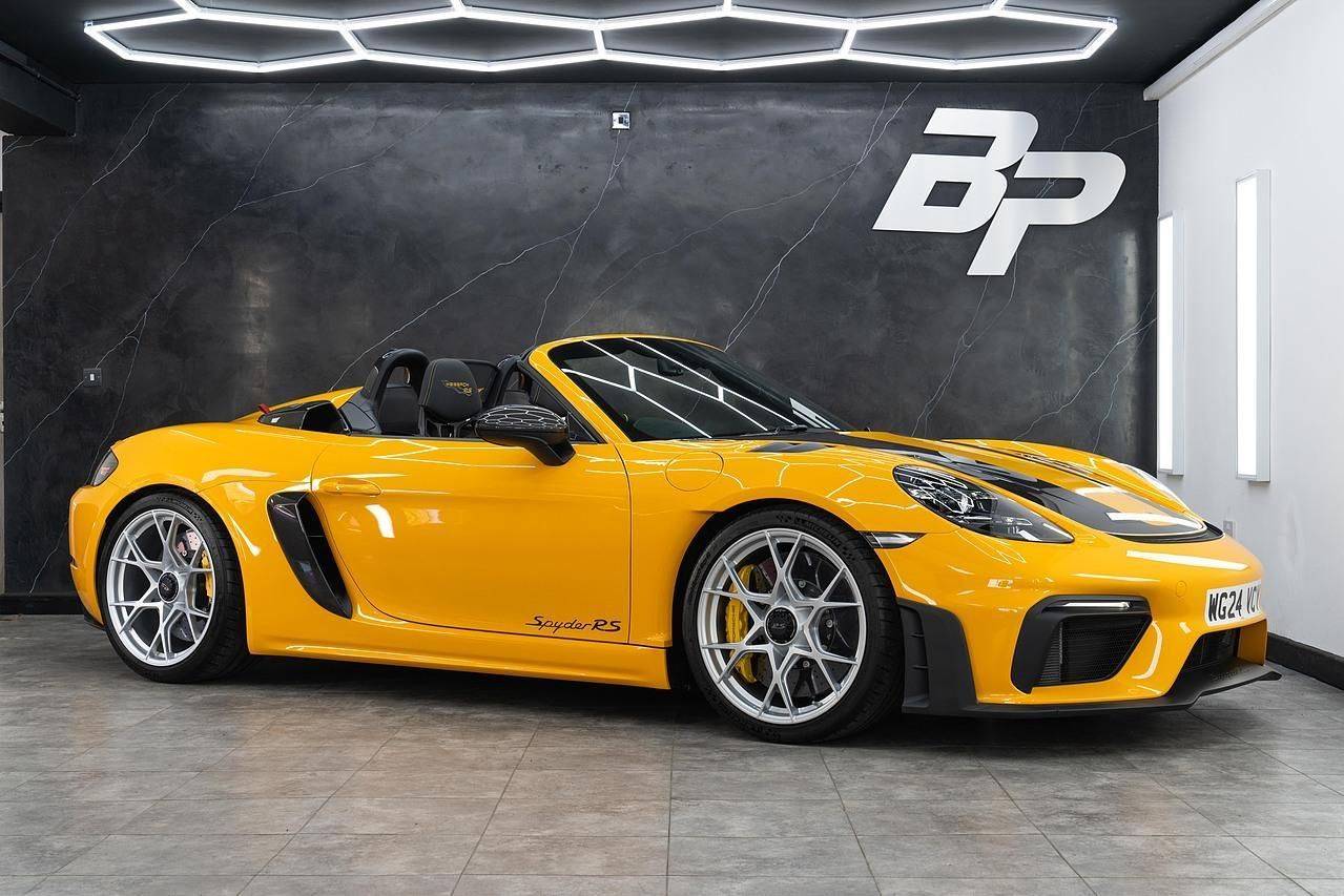 Porsche 718 Spyder RS