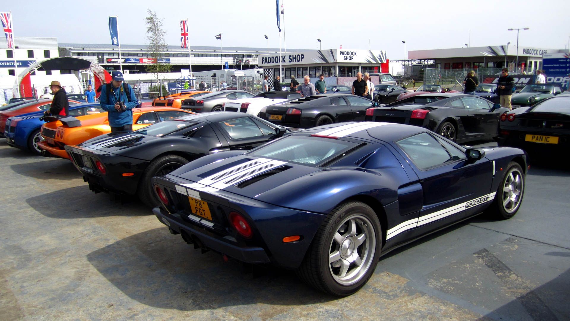Ford GT