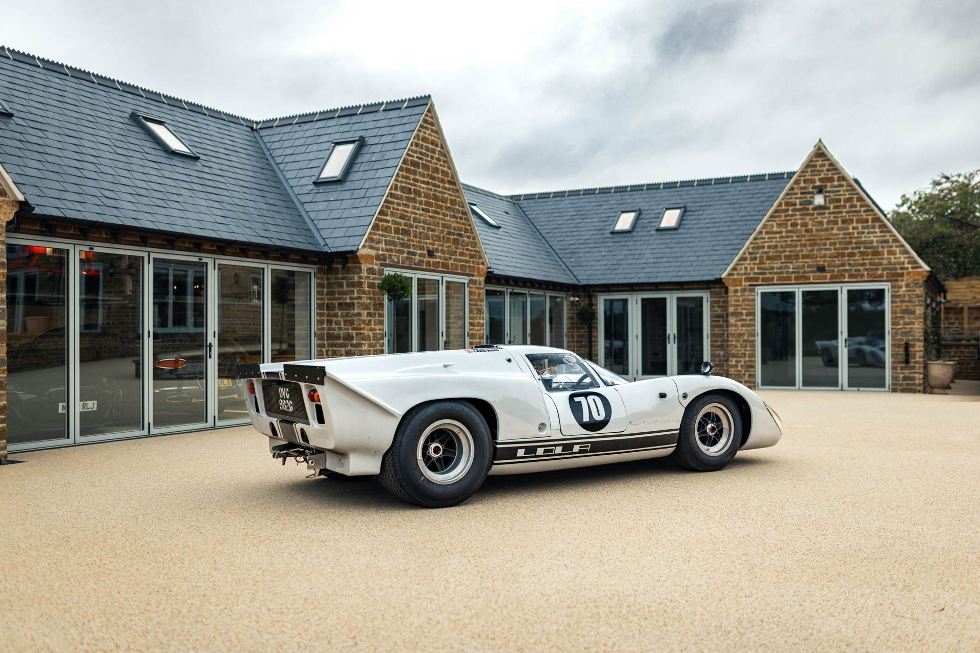 Lola T70