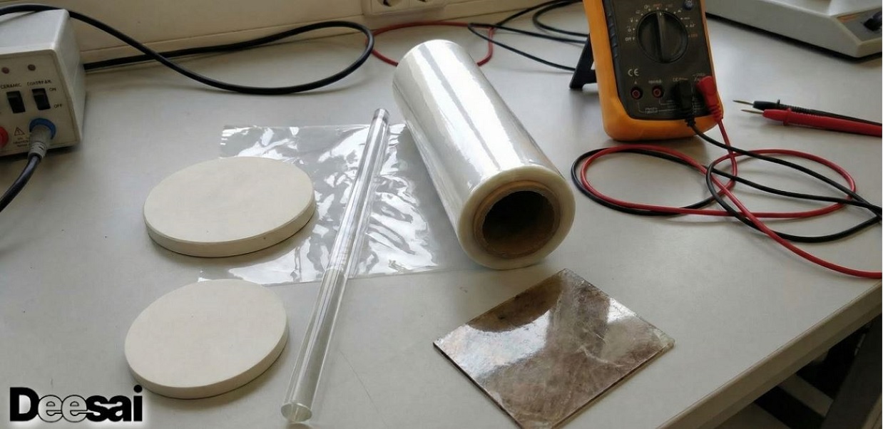 วัสดุไดอิเล็กทริก