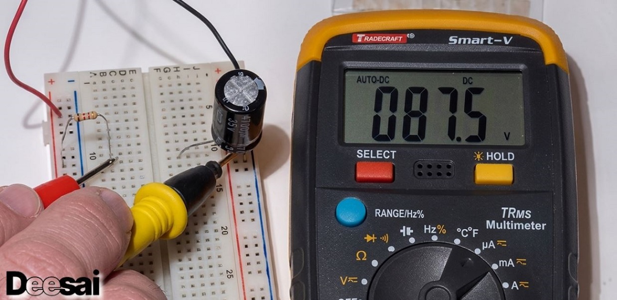 วิธีทดสอบตัวเก็บประจุโดยใช้มัลติมิเตอร์