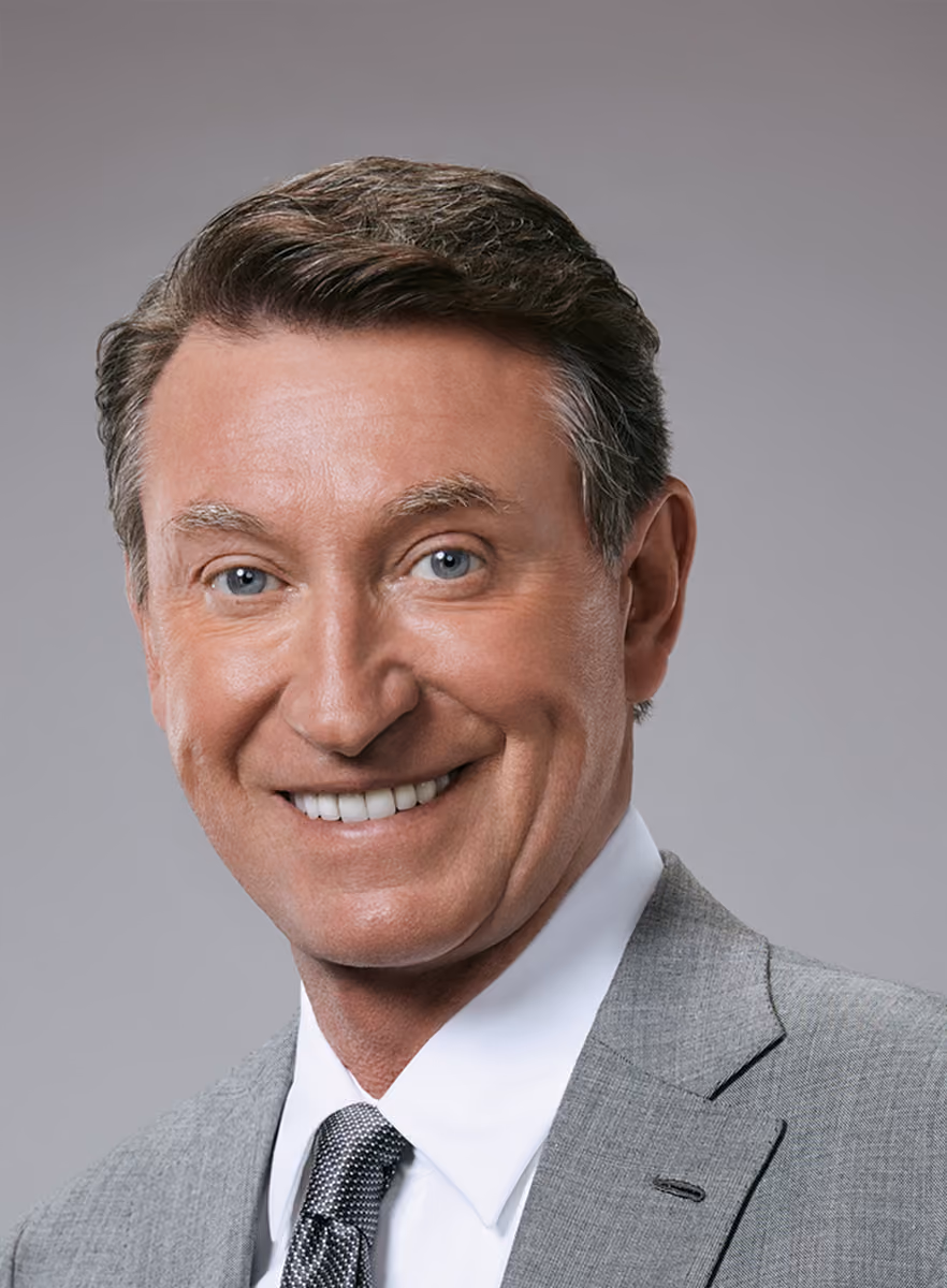 Wayne Gretzky - Hockey Legend & Hall of Famer