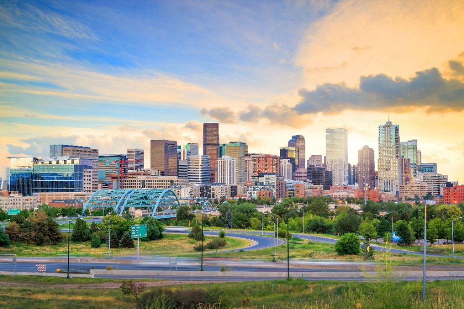 the city skyline of edmonton, canada