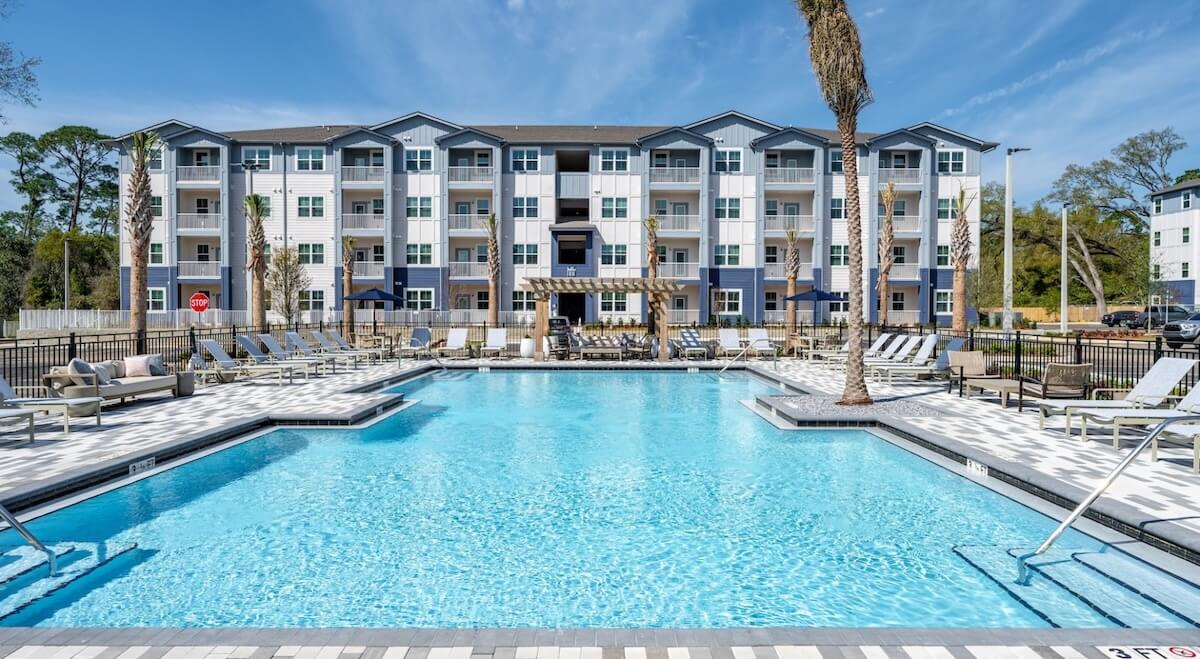 Walker & Dunlop Arranges $223 Million Bridge Financing for Multifamily Portfolio