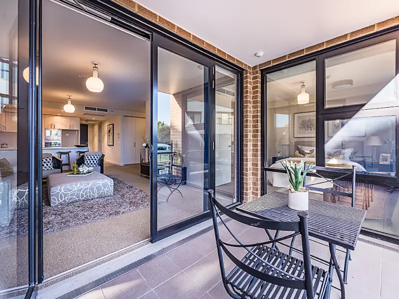 Henshall Close balcony