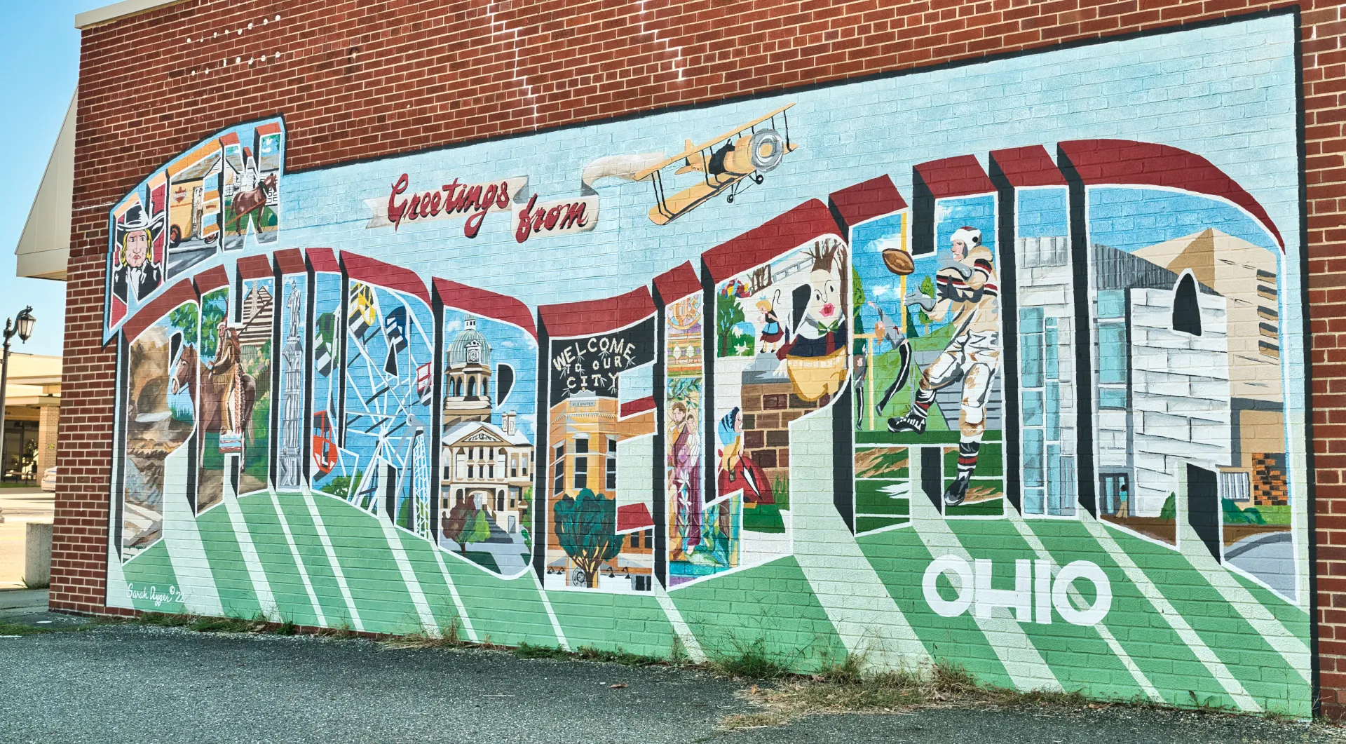 postcard style mural in New Philadelphia, Ohio