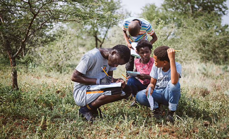 Children learning about wildlife at a Wildlife ACT Bush Camp