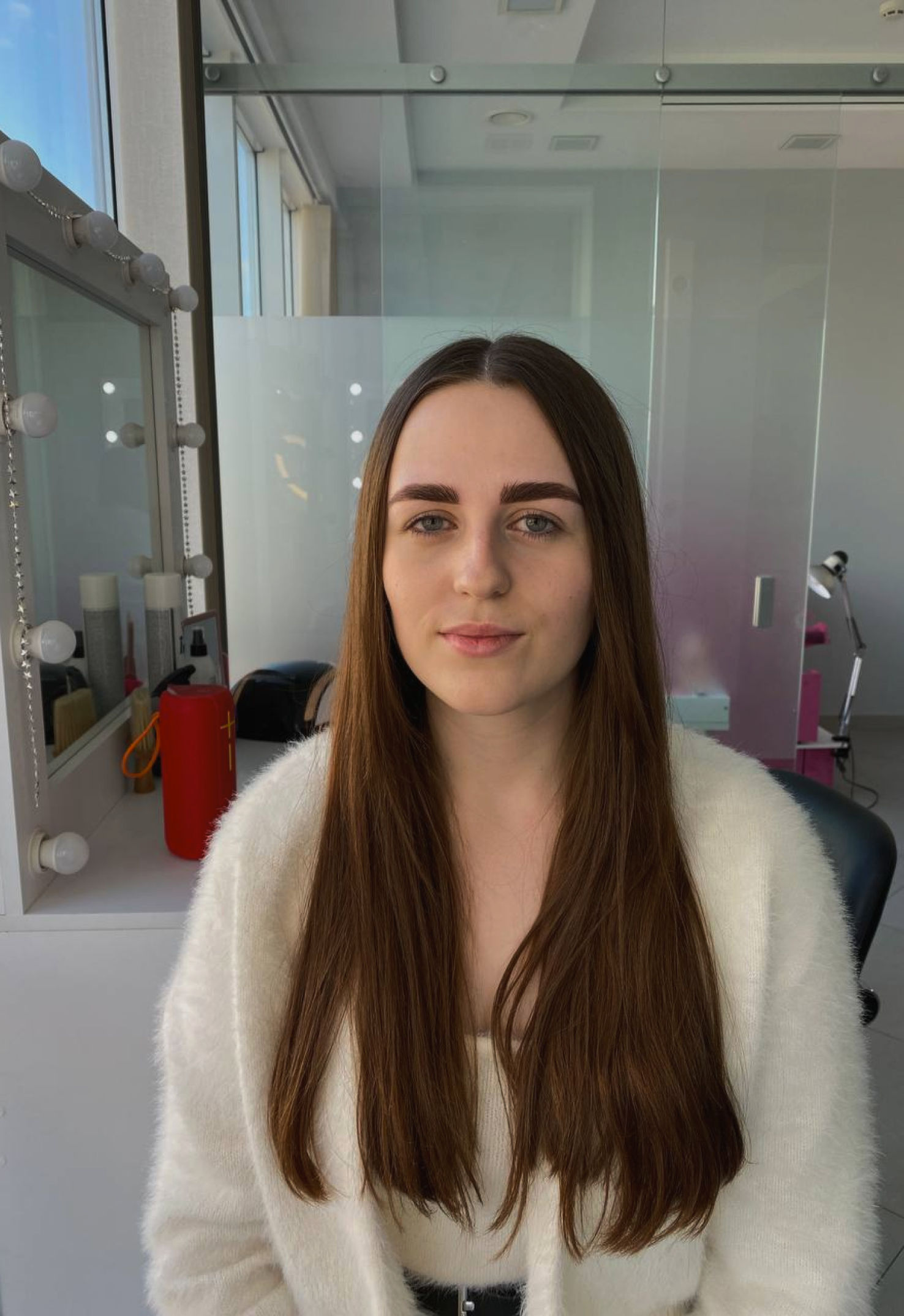 Майстер бровит М.Тернопіль Обрати годину. Гарні натуральні брови. брови за 30 хв. Втілю ваші побажання.