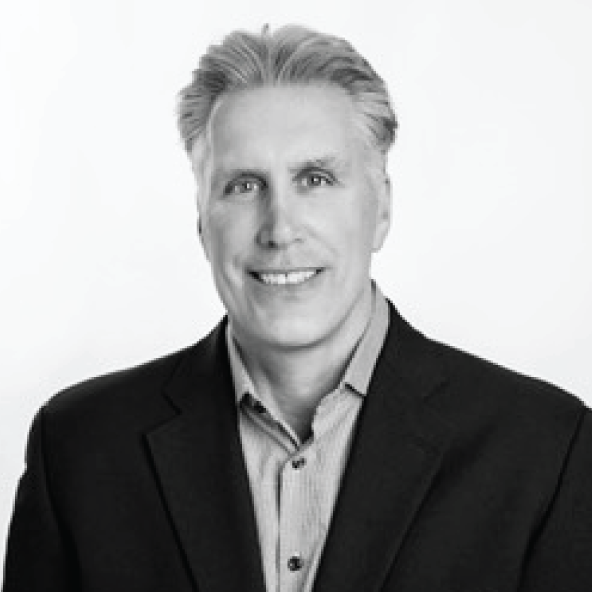 Dave Komendat Headshot