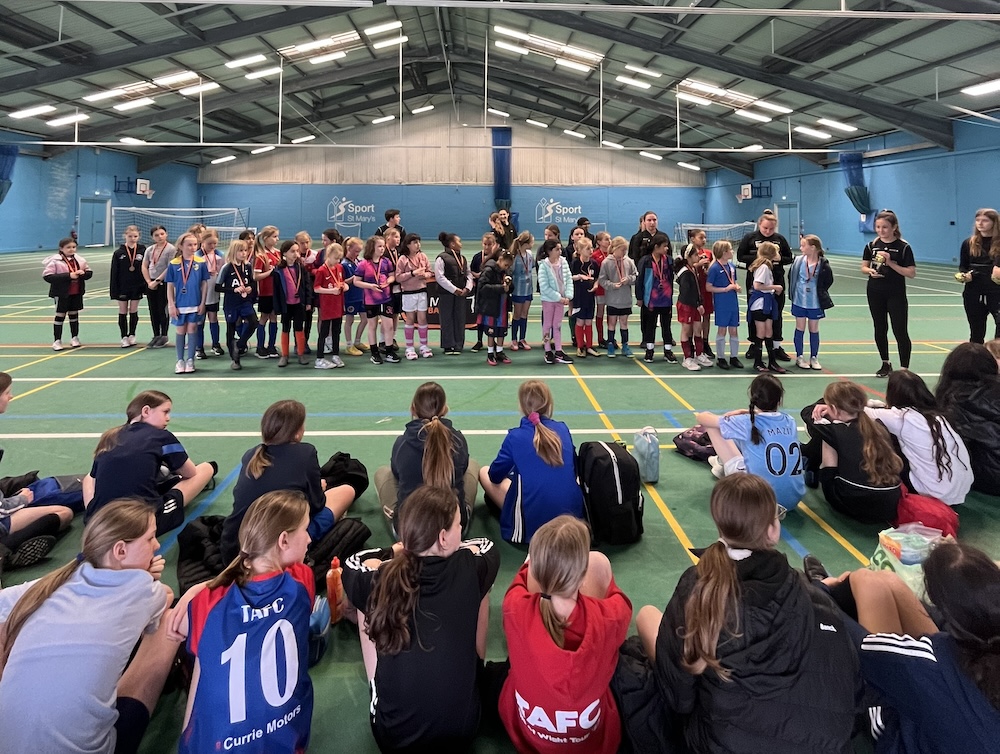 holiday camps girls