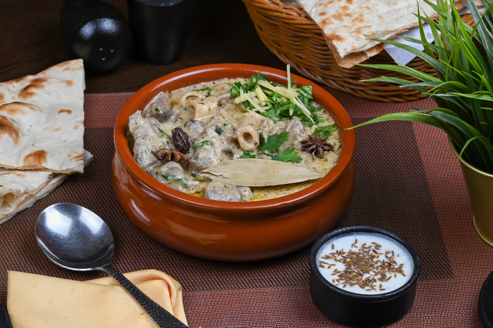 Shahi Mutton White Karahi (Bone-in)