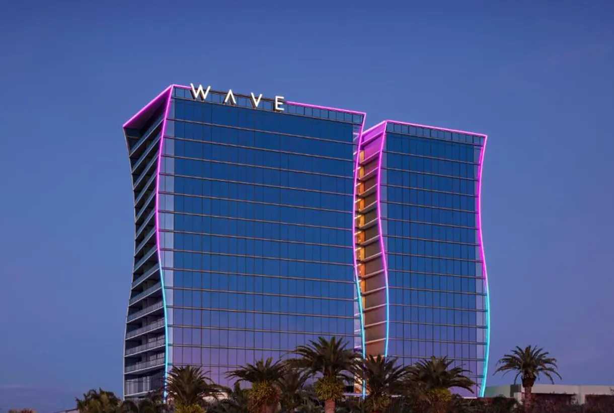 Wave Hotel; Orlando; https://www.lakenonawavehotel.com