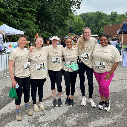 Gray Ice Team Members at Pride 5k