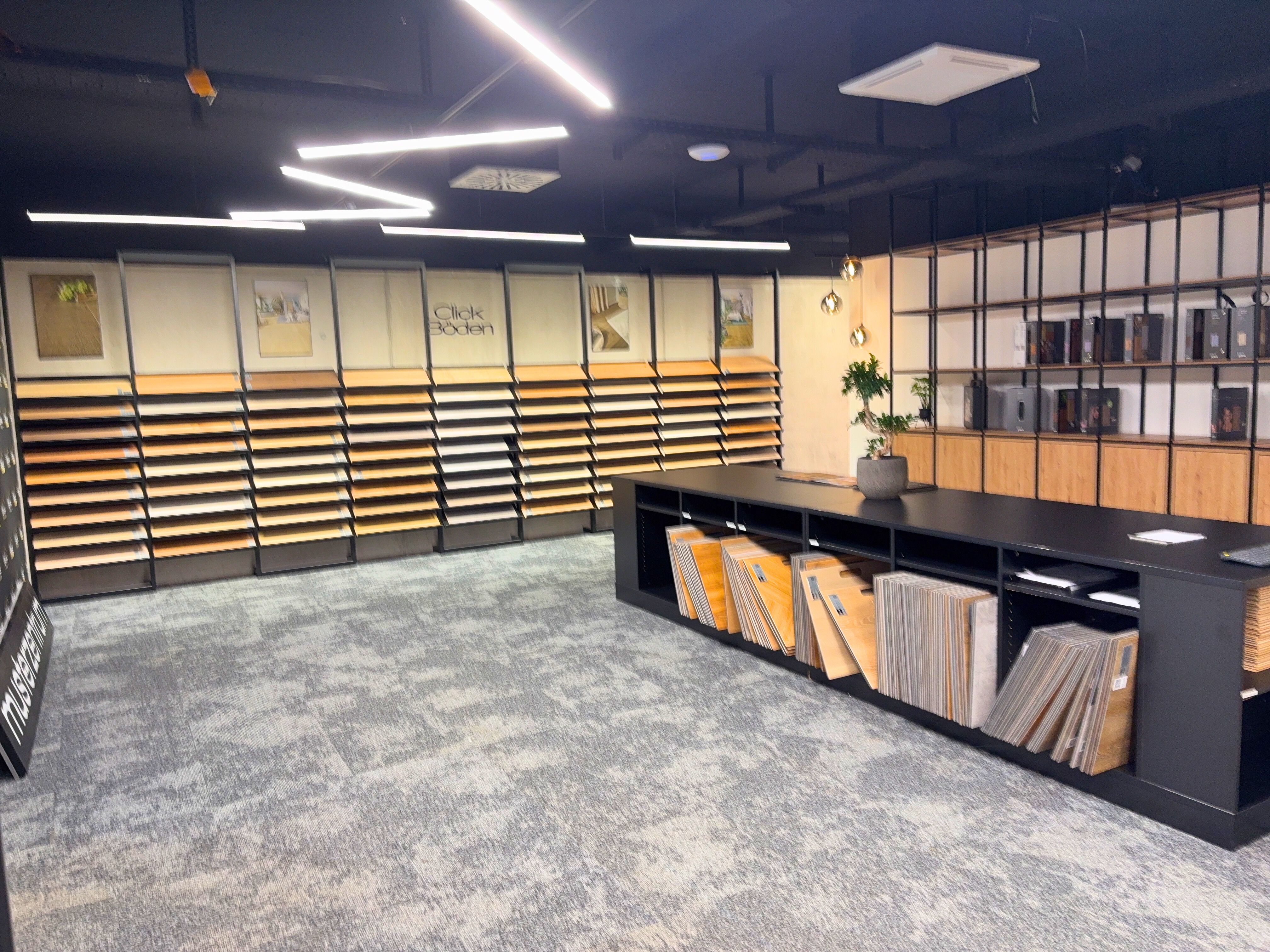 Dachboden Ausbau in Waldshut Tiengen - Vorher Nachher Bild - Komplette Haus Sanierung