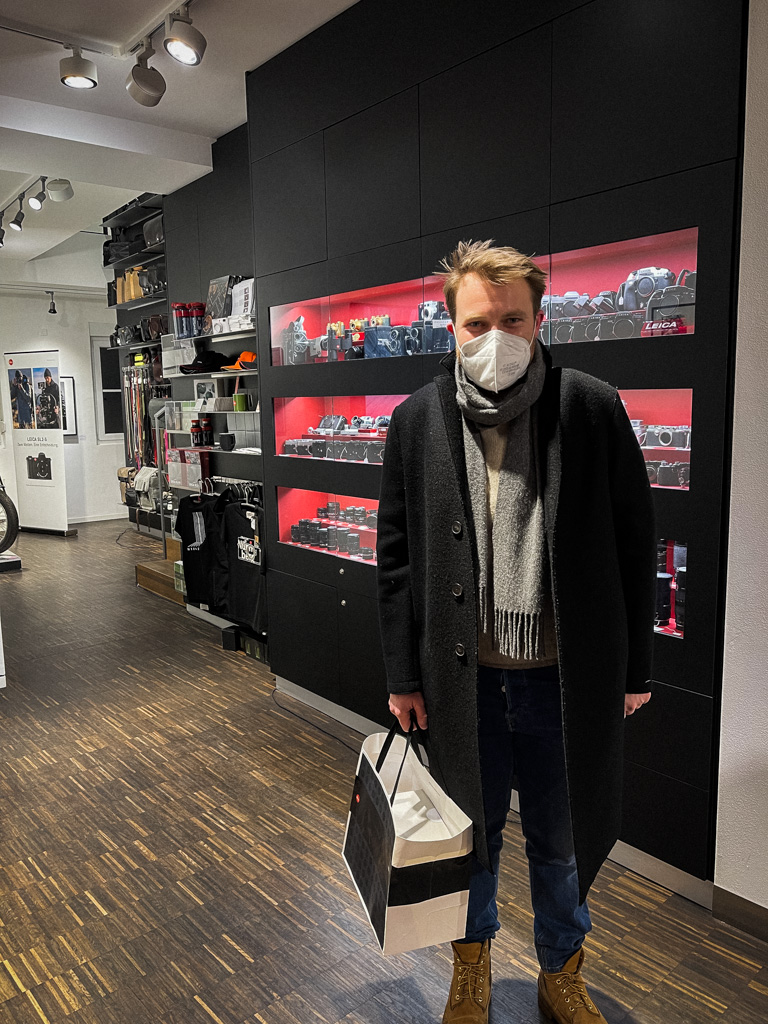 Erster: Ich durfte die erste Leica M11 im Leica Store in Nürnberg in Händen halten