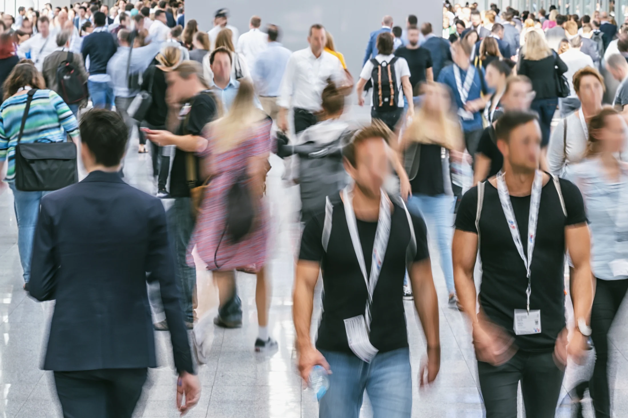 Apple’s AI Strategy: Privacy-First Approach Draws Mixed Reactions at WWDC 2025