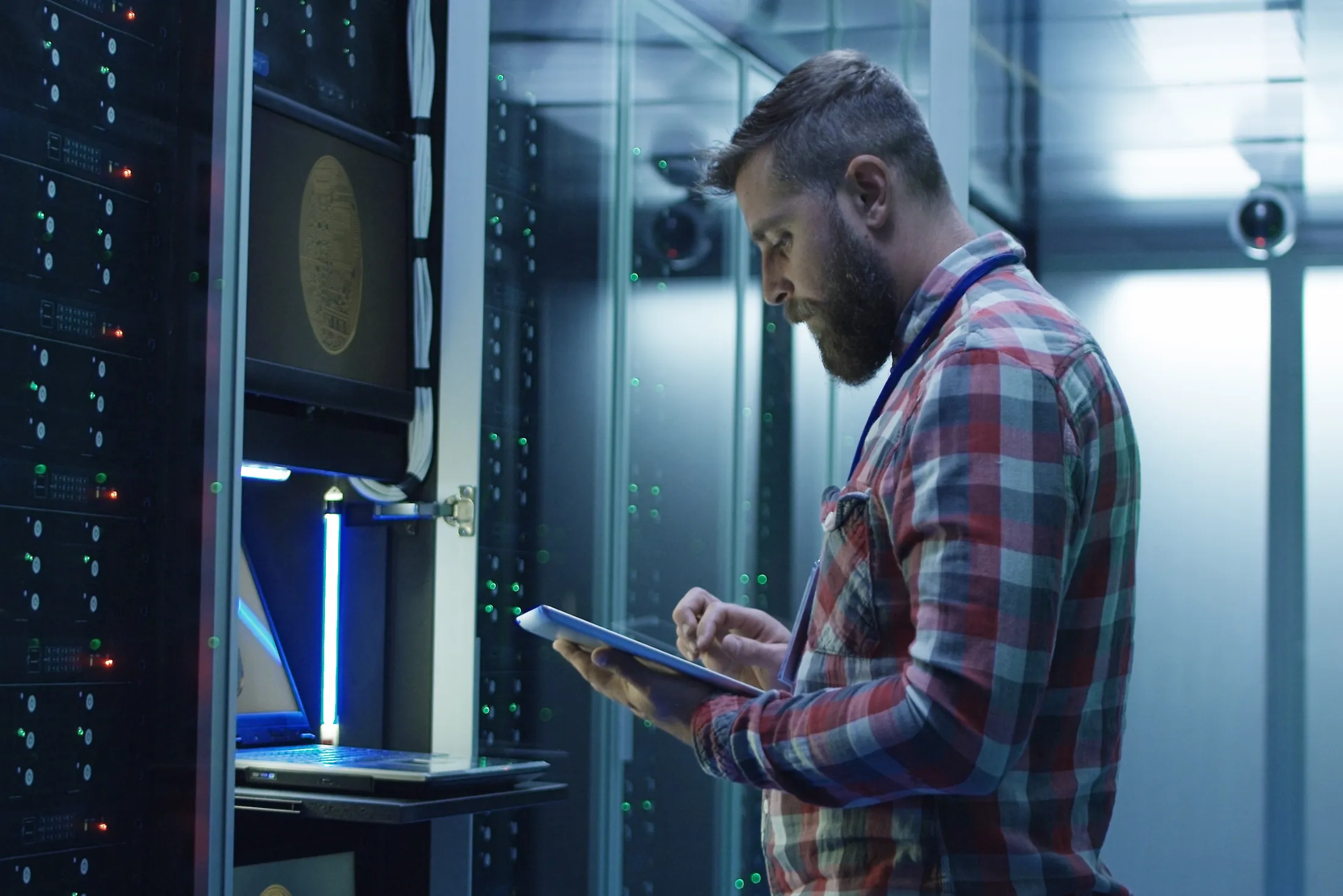Big Tech & Utilities Team Up to Tame AI Data Center Power Demand
