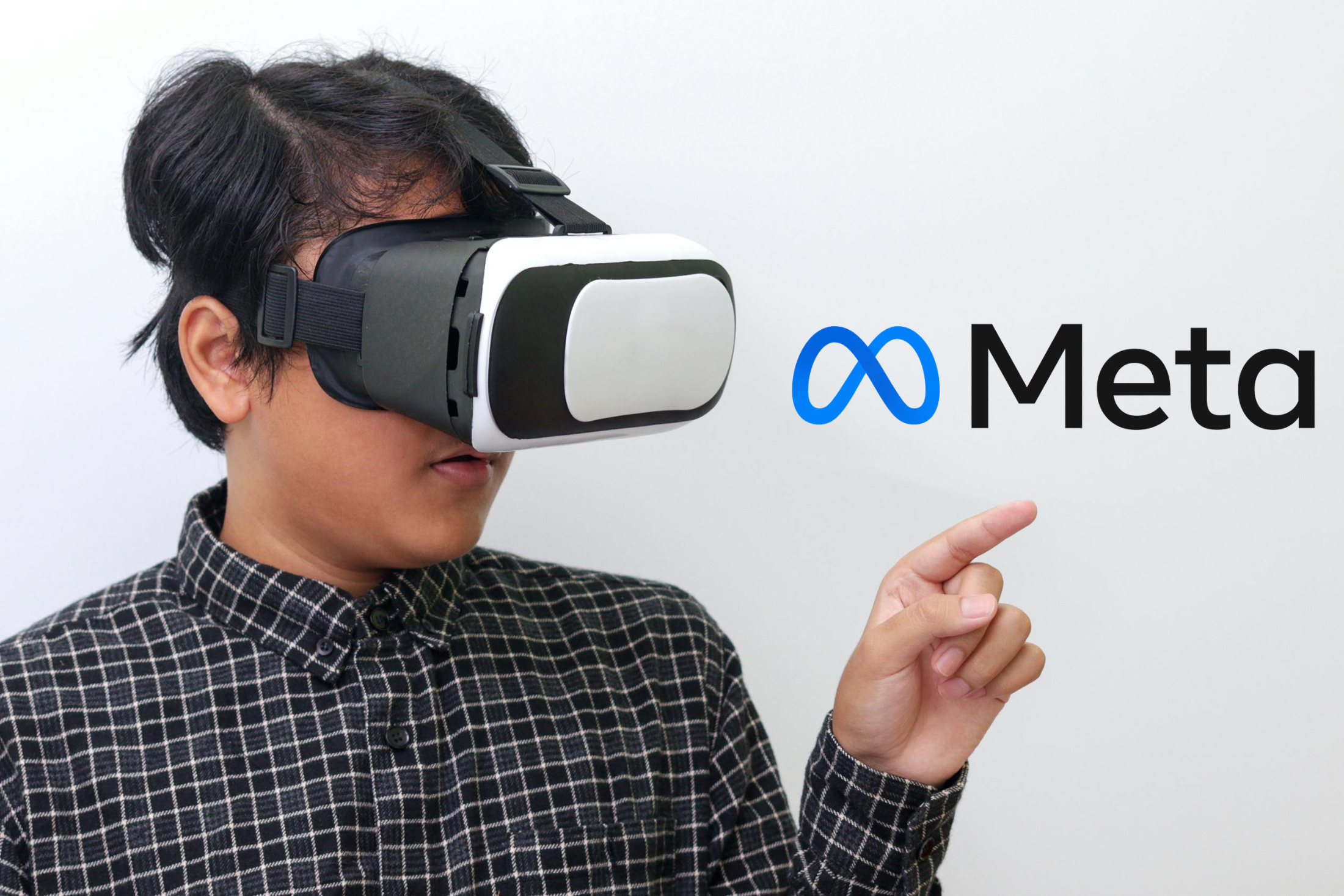 Meta Steps Back from First-Party VR and Pivots to Mobile