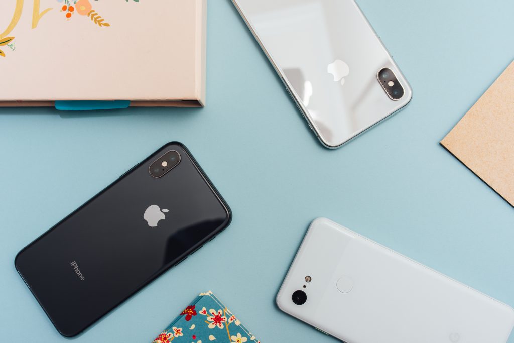 iPhone vs Samsung, branding impact